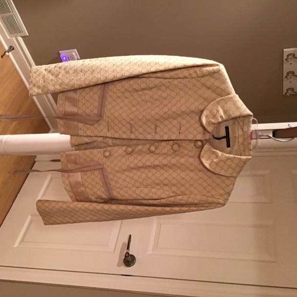 Classic dress with matching jacket - Picture 6 of 7